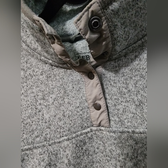 L.L. Bean Women's Gray Fleece Pullover Size Med Petite - Picture 4 of 7